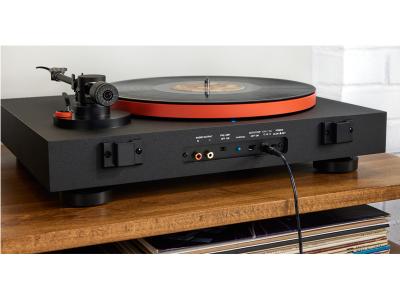 JBL Bluetooth with AptX-HD Turntable - JBLSPINNERBTBLKAM